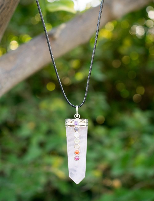 pendentif-quartz rose-7chakras-pendentif-femme-chaine-coton