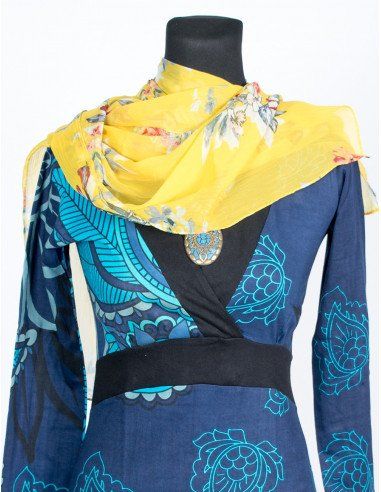 silk-square-chiffon-scarf-modelA