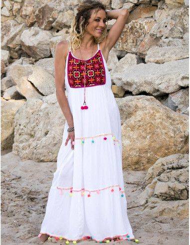 Boho-beach-dress-with-pompoms-life