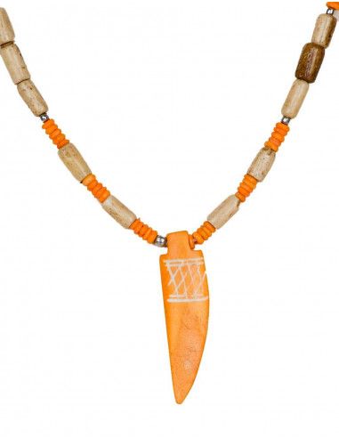 ciondolo-osso-arancio-uomo-spiaggia