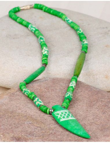 colar-osso-verde-unissex-hippie