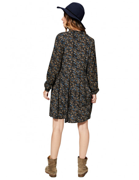 Lockeres Kleid mit langen Ärmeln