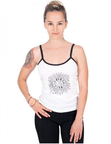 OM-Symbol-Trägershirt