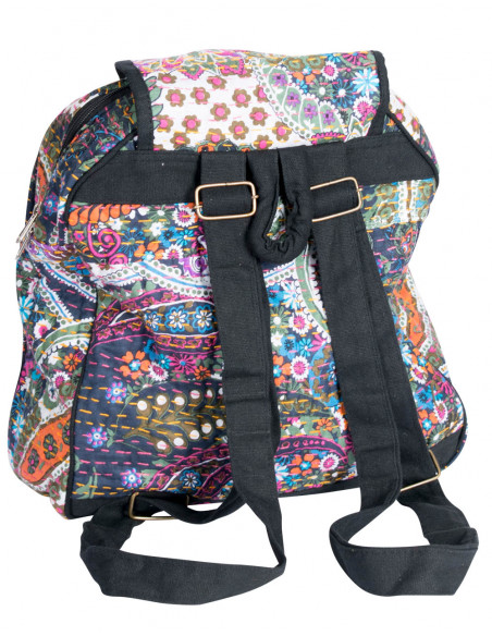 Rucksack mit verschiedenen Mustern