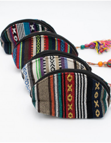 neceser-con-cremallera-y-pompom