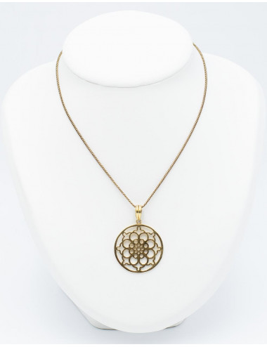 Pendentif doré ajouré 2