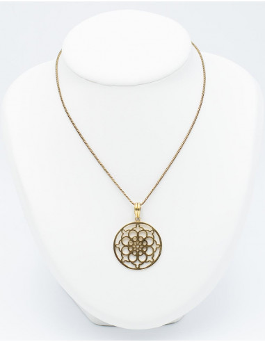 colgante-metal-dorado-calado-circular