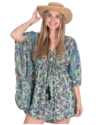 Kurzes Kleid mit Ärmeln 2