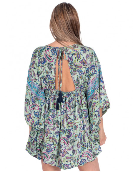 Robe courte à manches