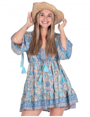 Vestido com babados e...