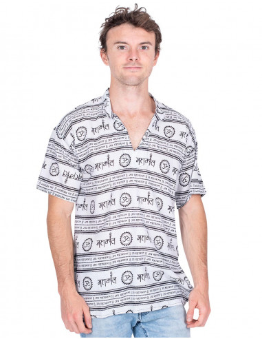 Camisa branca de manga curta