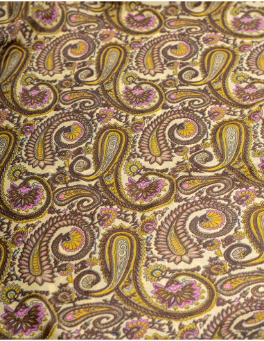 Vestido Curto Com Mangas