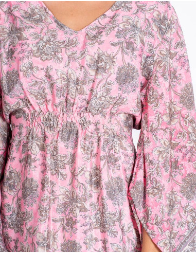 Abito in seta rosa con fiori