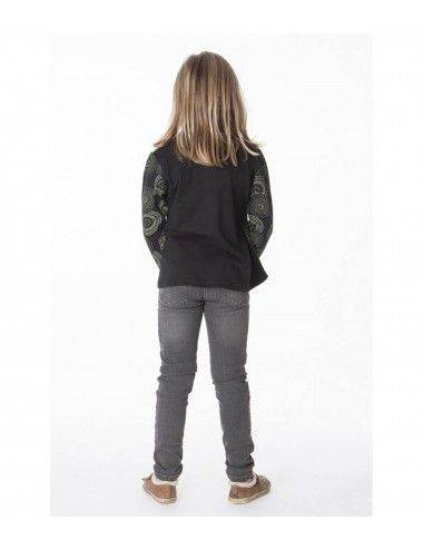 green-uneven-t-shirt-girl 2