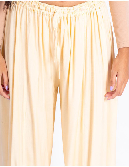 detalle-rayon-beige-pantalon-bombacho