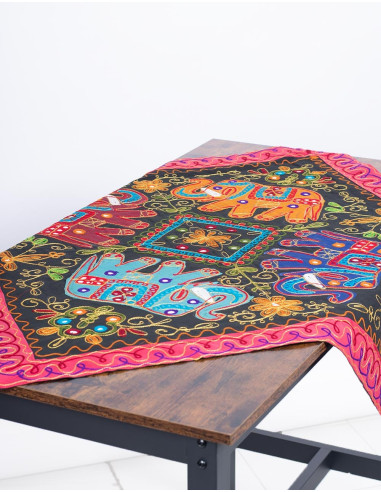 Quadratischer Wandteppich 4 Elefanten