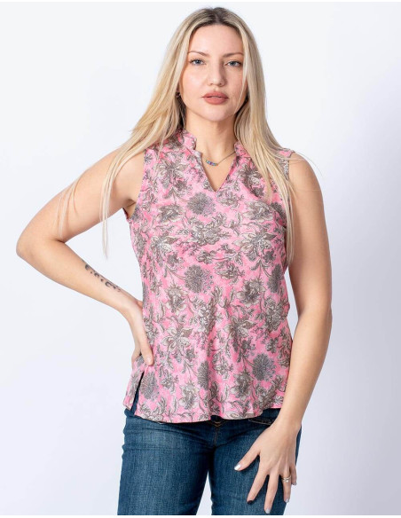 Rosa Seiden-T-Shirt mit grauem Blumendruck