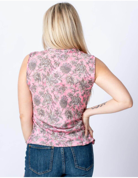 T-shirt in seta rosa con stampa di fiori grigi
