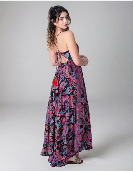 Vestido Longo de Seda com Desenhos Étnicos