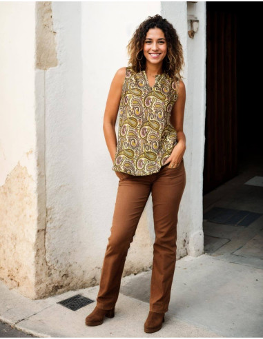 Basic Sleeveless Silk T-shirt with Paisley Print