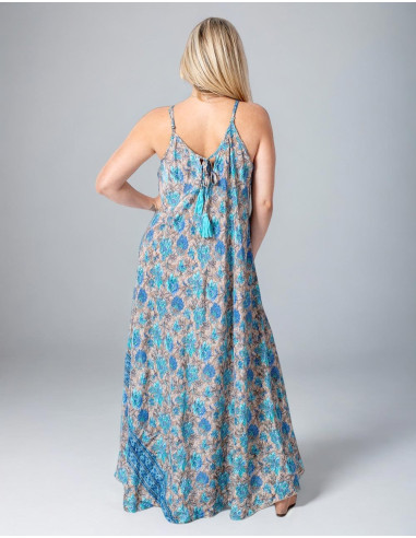 Long and Wide Silk Dress with Gray Background...