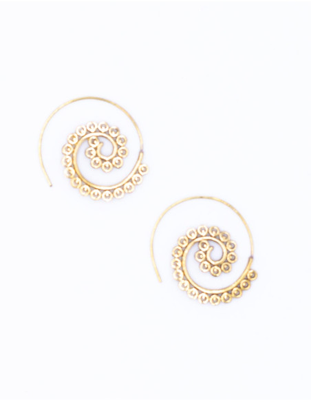 Boucles d'oreilles en laiton doré sculpté de marque Kimago