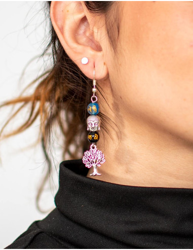 Boucles d'oreilles en laiton plaqué argent faites à la main avec des pierres et des breloques uniques