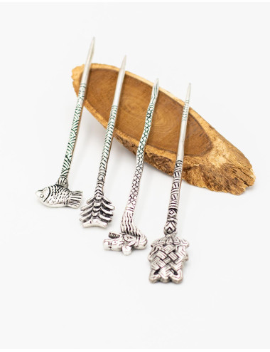 Pic à cheveux en métal... 2