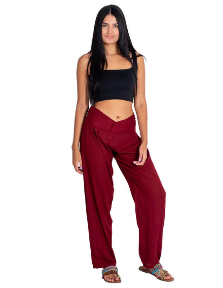 Pantalon droit bordeaux avec détail en V – Mode ethnique à l'âme artisanale