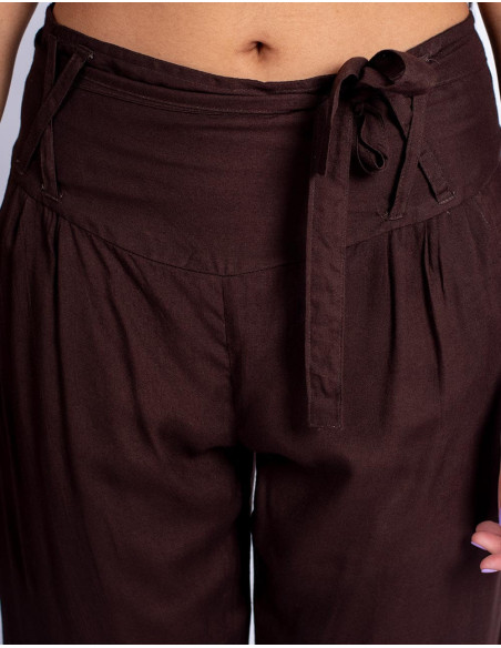 Pantalon Capri marron chocolat : un savoir-faire indien à l'âme bohème