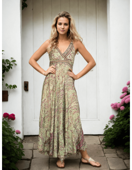 Vestido longo de seda verde com decote em V – Elegância Boho da Índia