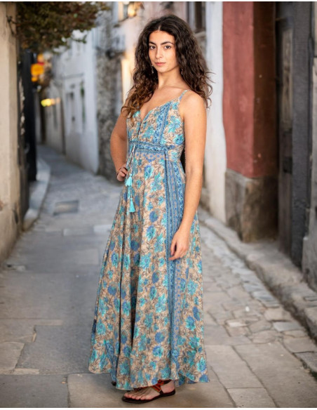 Robe longue bohème en soie à décolleté en V – Inspiration indienne pour les jours spéciaux