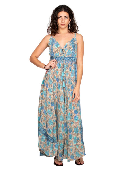 Long boho silk dress with a V-neckline – Indian inspiration for special days