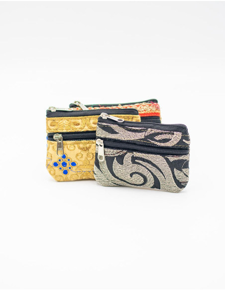Bestickte mittelgroße Handtasche Kimago – Einzigartiges ethnisches und handgefertigtes Design