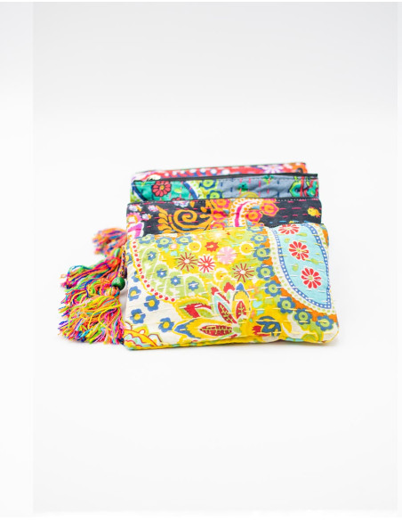 Kimago Large Toiletry Bag – Indian Craftsmanship with Unique Printed Fabrics