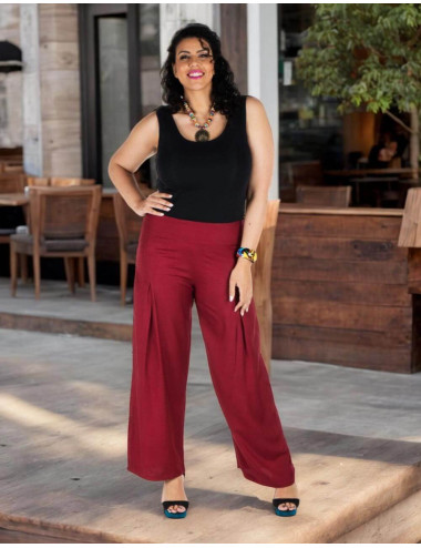Calças retas plus size em...