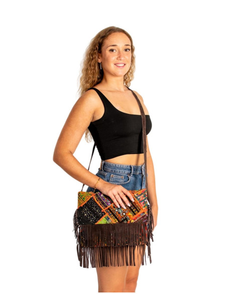 Pochette bohème faite main avec miroirs et franges – Kimago