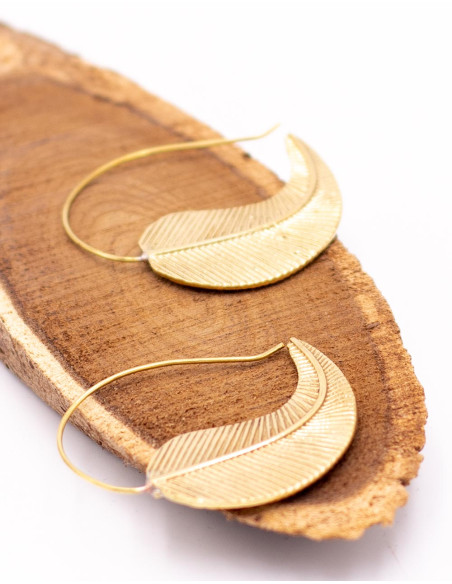 Brincos de folha de ouro – joias indianas artesanais com estilo boho