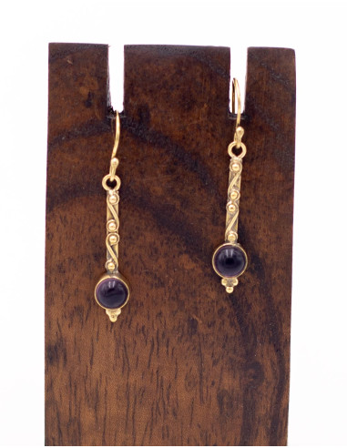 Boucles d'oreilles en or avec pierre minérale