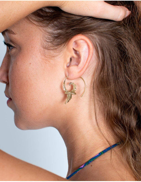 Gold-plated brass leaf-shaped earrings