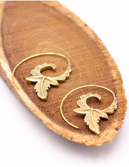 Gold-plated brass leaf-shaped earrings