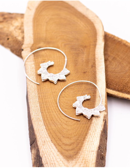 joyeria-etnica-pendientes-hojas-plateados