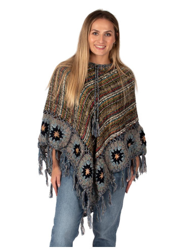Poncho triangolare fatto a... 2
