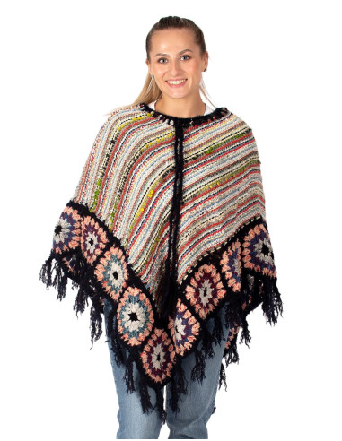 Poncho triangolare fatto a mano con frange –...