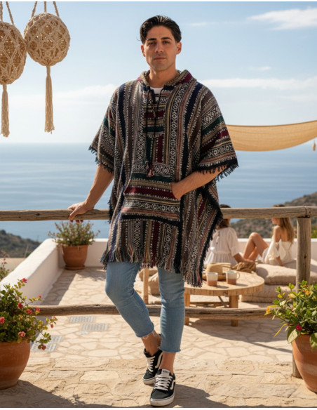 Poncho quadrato unisex fatto a mano con cappuccio e bottoni in legno