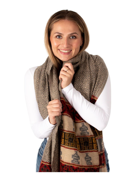 Châle en coton et laine fait main avec franges – Couleurs uniques et design polyvalent