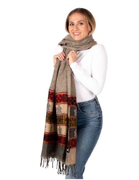 Handmade cotton wool shawl with fringe – Unique colors and versatile design