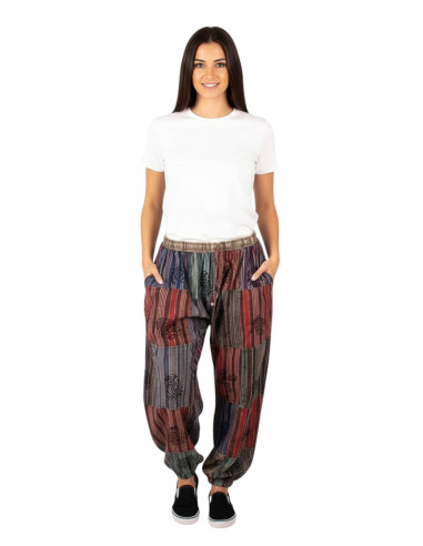 pantalon-patchwork-gris-estilo-etnico