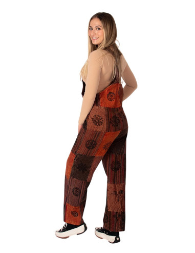 Tuta unisex patchwork realizzata in cotone...