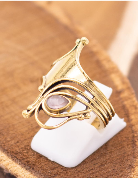 Anello fatto a mano con pietra minerale – Oro o argento